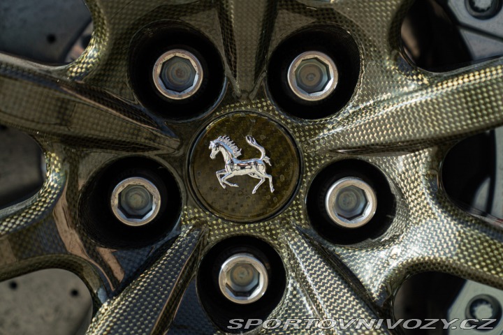 Ferrari F8 TRIBUTO 2020