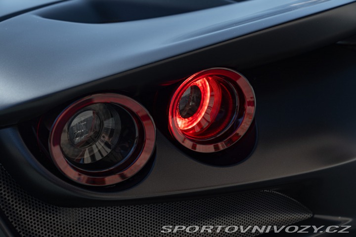 Ferrari F8 TRIBUTO 2020