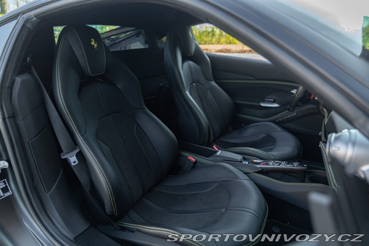 Ferrari F8 TRIBUTO 2020