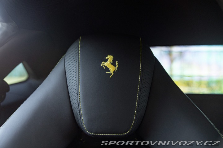 Ferrari F8 TRIBUTO 2020