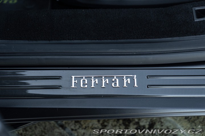 Ferrari F8 TRIBUTO 2020