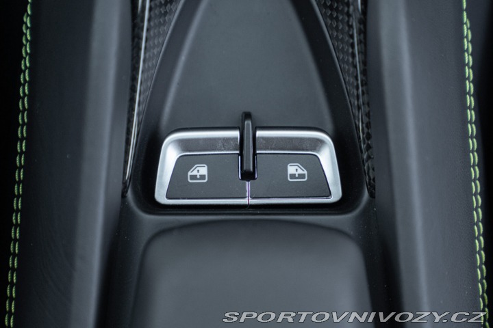 Ferrari F8 TRIBUTO 2020