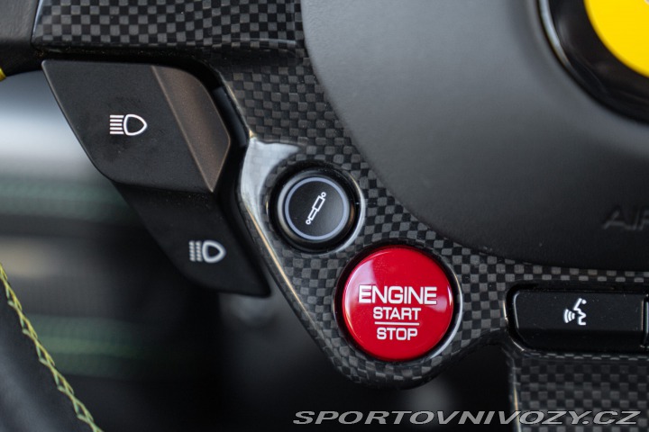 Ferrari F8 TRIBUTO 2020