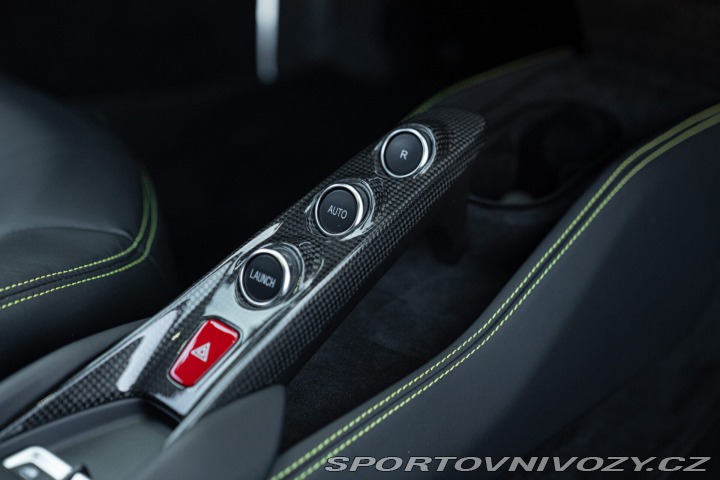 Ferrari F8 TRIBUTO 2020