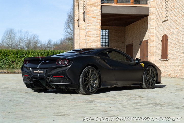 Ferrari F8 TRIBUTO 2020