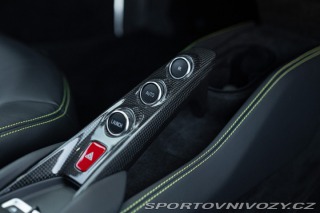 Ferrari F8 TRIBUTO 2020