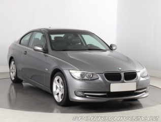 BMW 3 320 d 2011