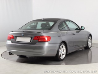 BMW 3 320 d 2011