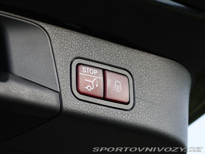 Mercedes-Benz Ostatní modely GLB 2,0 200d 4MATIC AMG Premi 2025