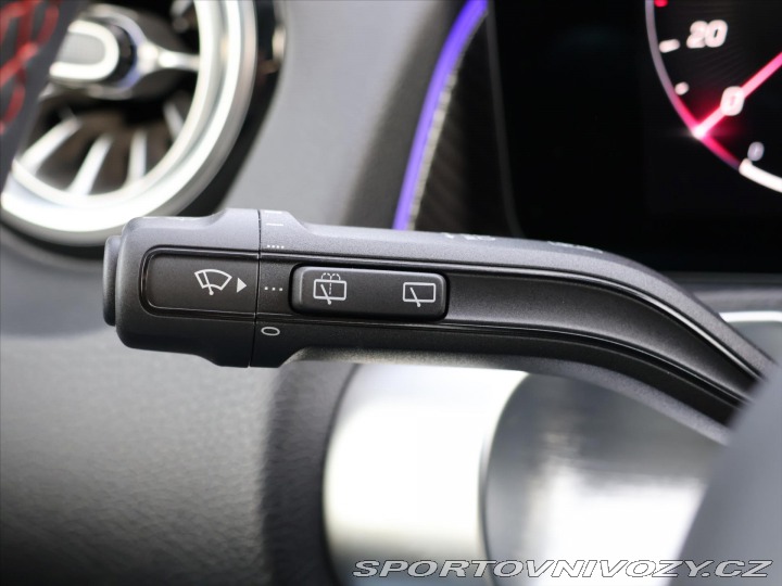 Mercedes-Benz Ostatní modely GLB 2,0 200d 4MATIC AMG Premi 2025