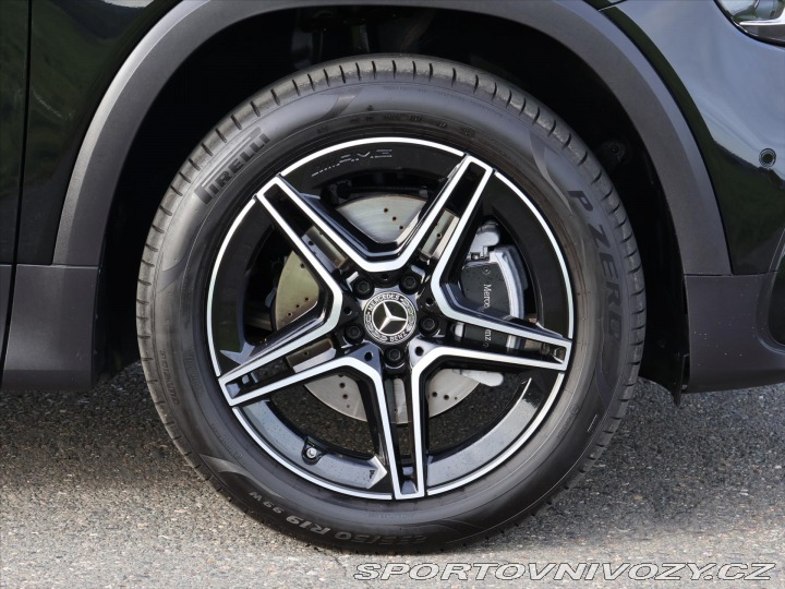 Mercedes-Benz Ostatní modely GLB 2,0 200d 4MATIC AMG Premi 2025