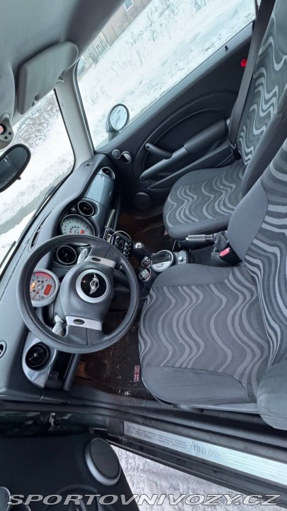 Mini One 1,6   benzín automat 2004