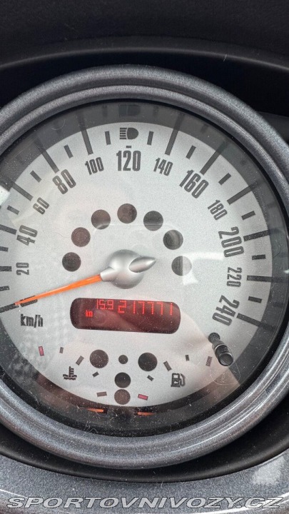 Mini One 1,6   benzín automat 2004