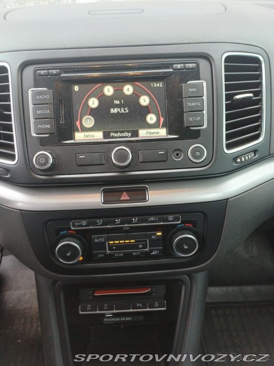 Volkswagen Ostatní modely Sharan 2,0   7N 2010