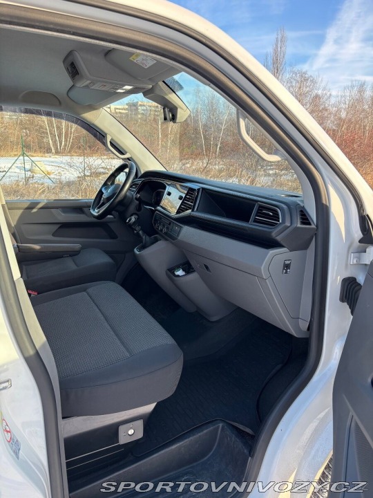 Volkswagen Ostatní modely Transporter 2,0   T6.1 Long, 6míst, 1 2019