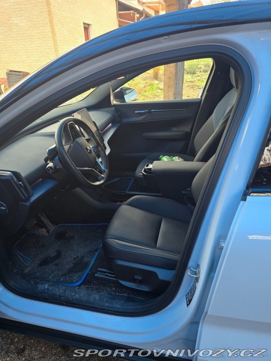 Volvo EX30 PURE ELECTRIC SINGLE ENGI 1800