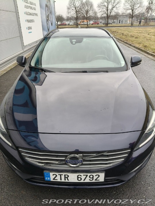 Volvo V60 2,0   AUTO 2015