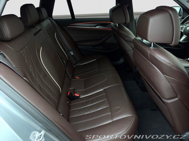 BMW 5 540i xDrive 2023