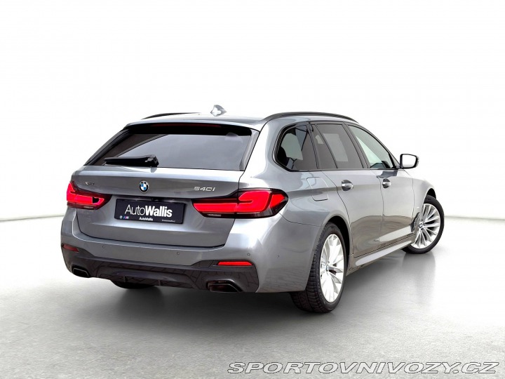 BMW 5 540i xDrive 2023