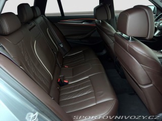 BMW 5 540i xDrive 2023