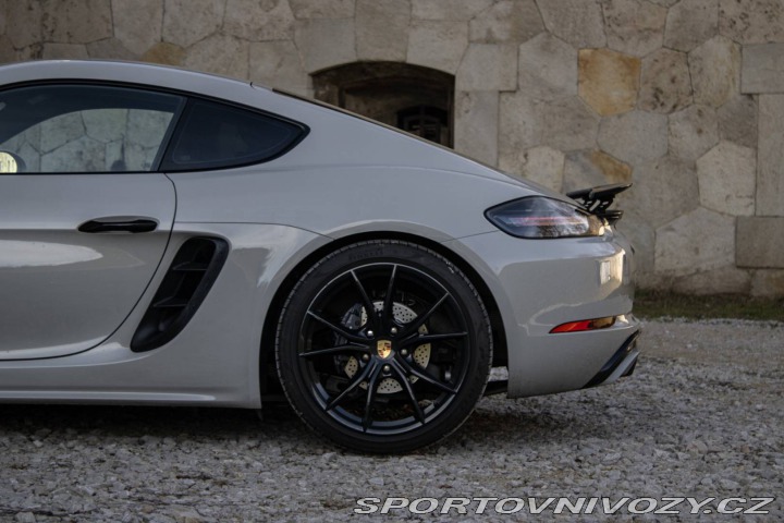 Porsche Cayman 718  PDK 220kw 2020 / AJ 2020