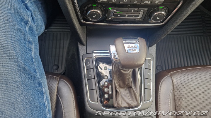 Škoda Superb 3,6 V6 4x4 DSG 2012