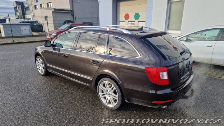 Škoda Superb 3,6 V6 4x4 DSG 2012