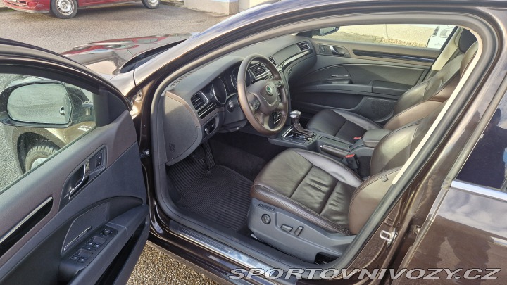 Škoda Superb 3,6 V6 4x4 DSG 2012