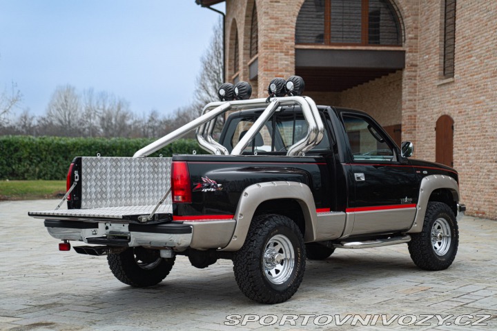 Ostatní značky Ostatní modely GMC SIERRA SLX 5.7 L V8 1990