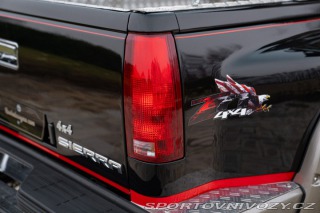 Ostatní značky Ostatní modely GMC SIERRA SLX 5.7 L V8 1990