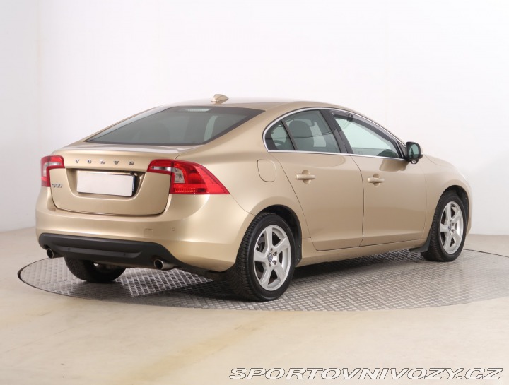 Volvo S60 D5 AWD 2012