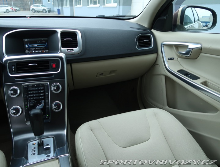 Volvo S60 D5 AWD 2012