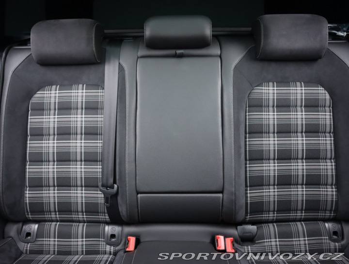 Volkswagen Golf 2.0 TDI GTD 2016