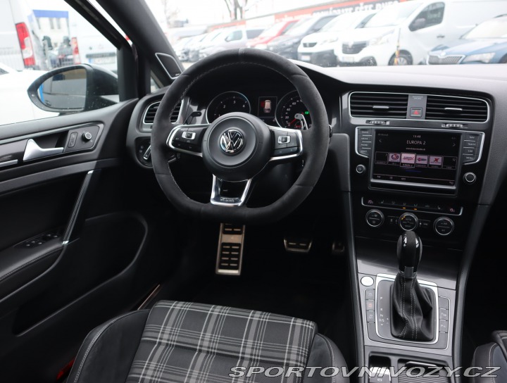 Volkswagen Golf 2.0 TDI GTD 2016