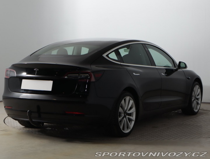 Tesla Model 3 Std Range Plus 52kWh 2019