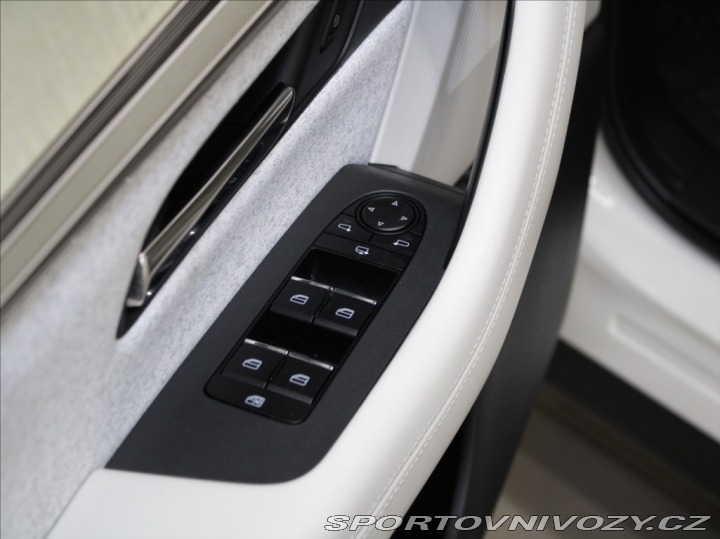 Mazda Ostatní modely CX-60 2,5 PHEV Takumi PANO. 67t 2022