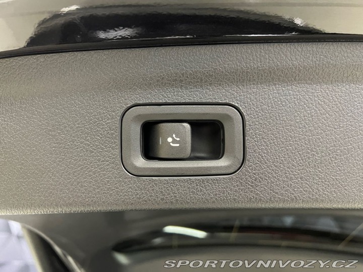 Mercedes-Benz Ostatní modely GLE 450d 4MATIC AMG, WEBASTO, 2026