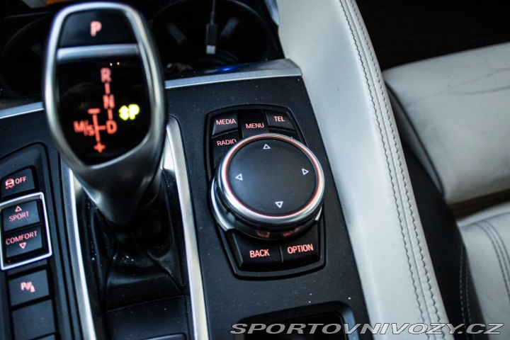 BMW X6 xDrive 40d M-packet, Sta 2015