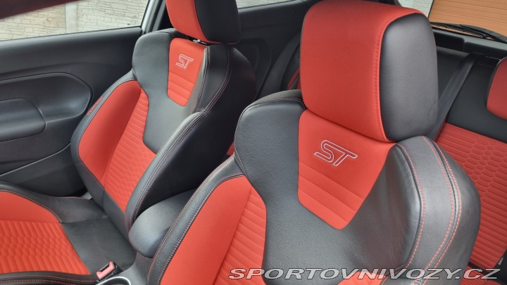 Ford Fiesta ST  2015