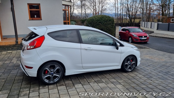 Ford Fiesta ST 2015