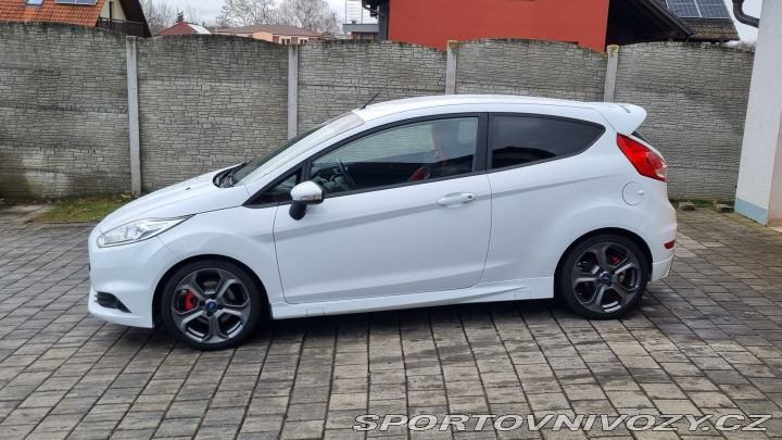 Ford Fiesta ST  2015