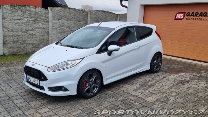 Ford Fiesta ST  2015
