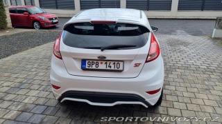 Ford Fiesta ST  2015
