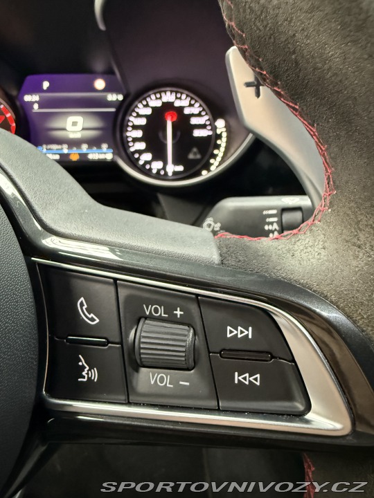 Alfa Romeo Giulia QV 2021