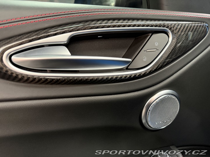 Alfa Romeo Giulia QV 2021