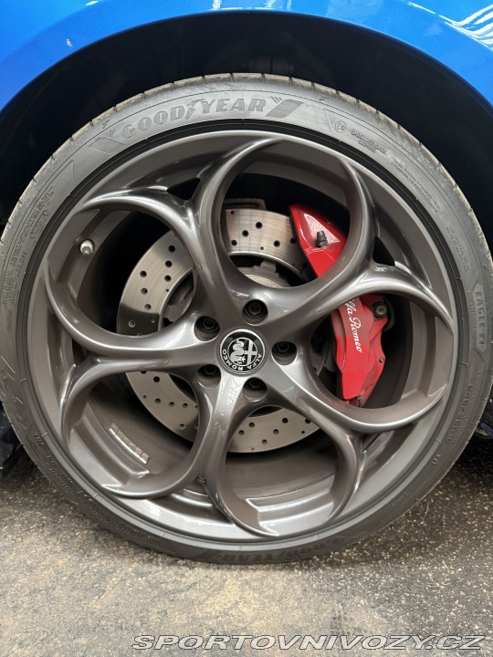 Alfa Romeo Giulia QV 2021