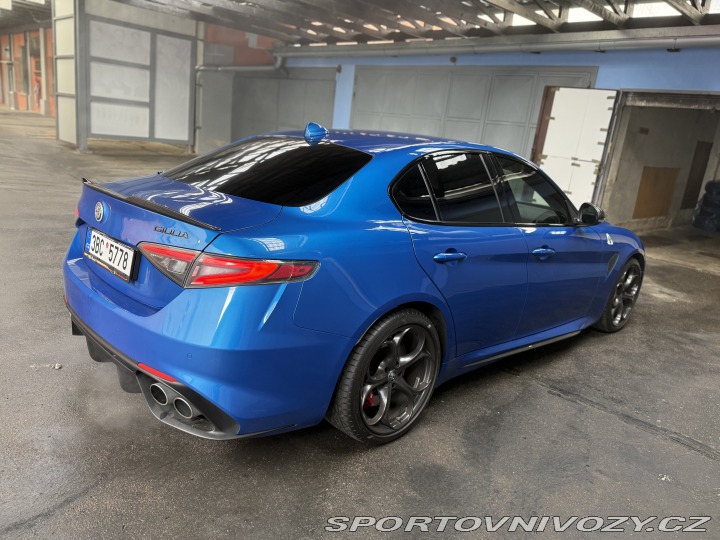 Alfa Romeo Giulia QV 2021