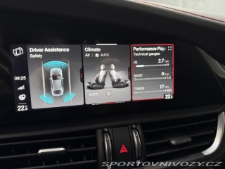 Alfa Romeo Giulia QV 2021