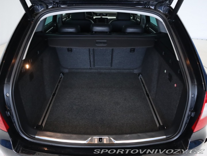 Škoda Superb Ambition Plus 3.6 FSI V6 2012