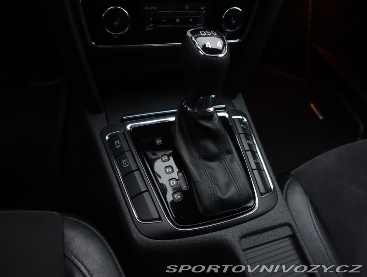 Škoda Superb Ambition Plus 3.6 FSI V6 2012